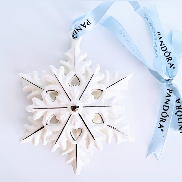 Pandora, 2015, Limited Edition, Porcelain Snowflake, NIB ❄️❄️❄️ - Picture 4 of 15